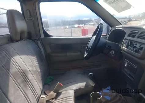 1998 Nissan Frontier Standard/Xe z USA, uszkodzony, nr VIN 1N6DD21S5WC373329